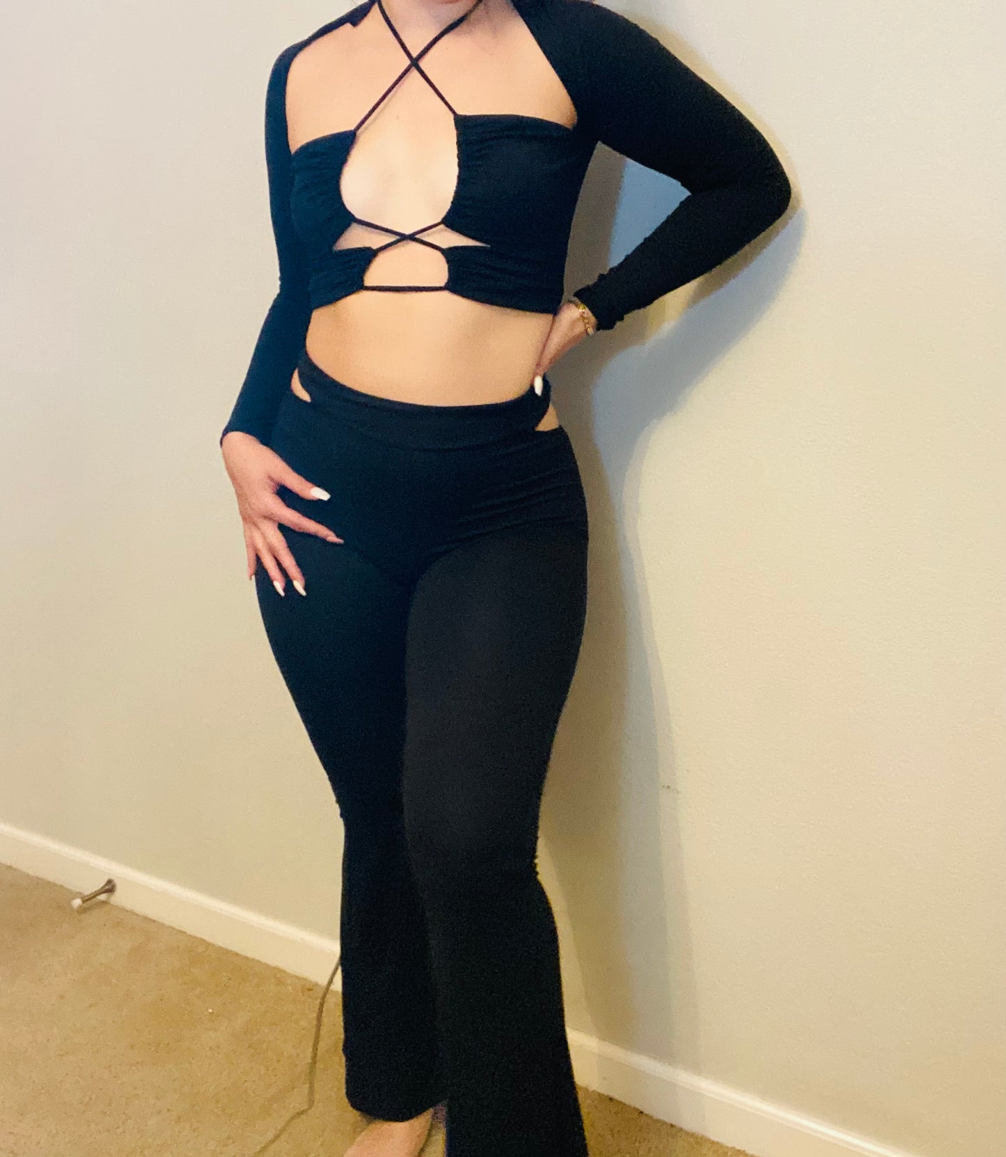 LONG SLEEVE HALTER CROP TOP WITH CUT OUTS