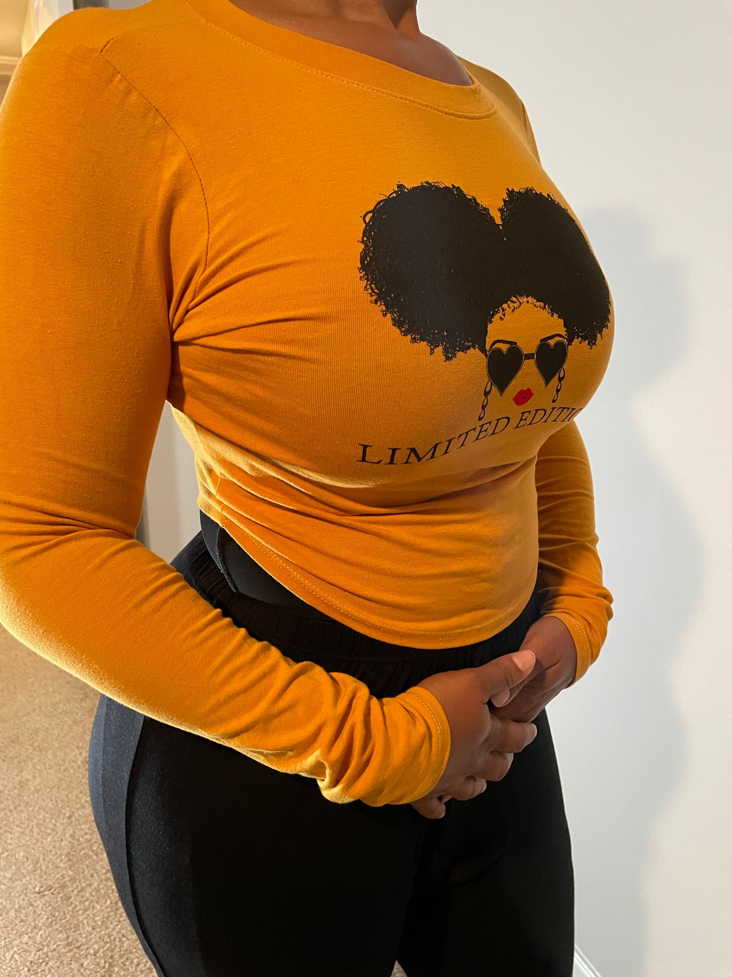 Afro Puff Girl Graphic Print Long Sleeve Crop Top T-Shirt